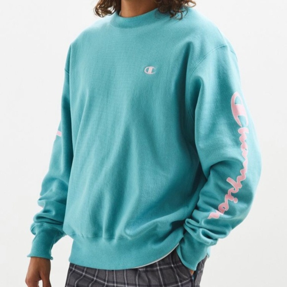 Champion Reverse Weave Script Logo Crew Neck